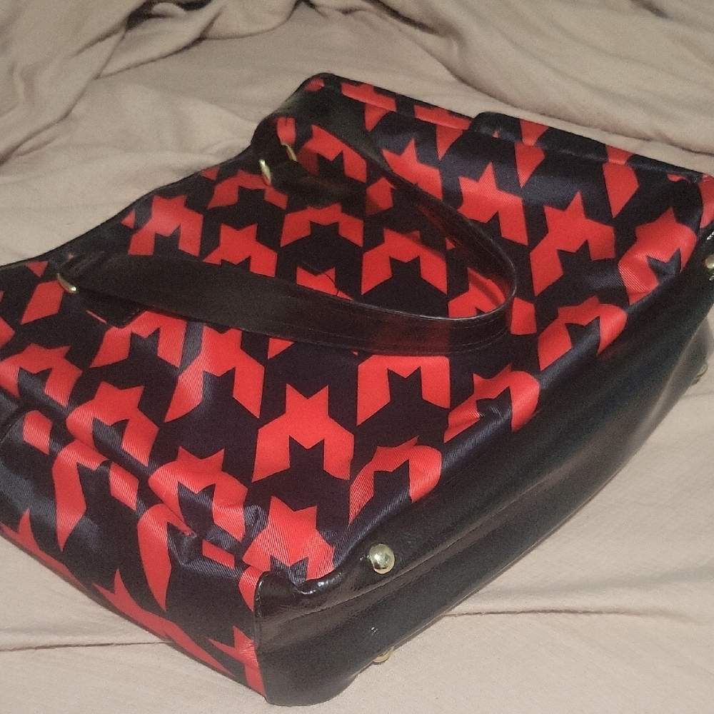 Jessica Simpson Vibrant Red And Black Tote - image 3